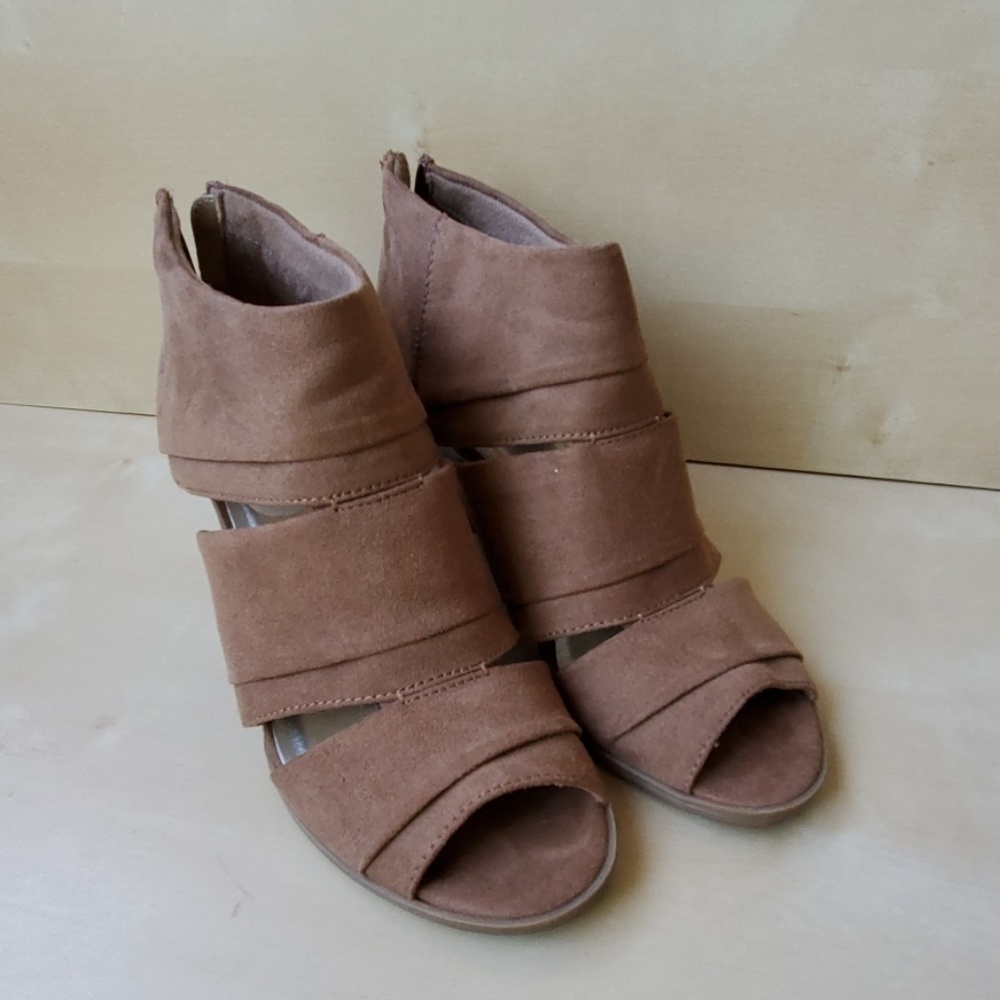 Womens used shoes